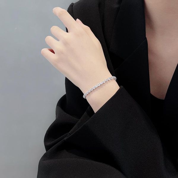 link, chain han edition zircon square niche bracelet female senior contracted ins cold wind accessories, Black
link, chain han edition zircon square niche bracelet female senior contracted ins cold wind accessories, Black