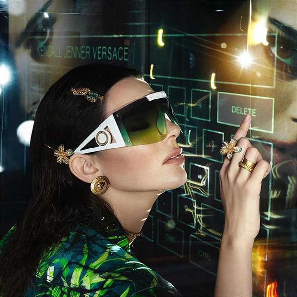 sunglasses retro large frame transparent women 2021 luxury brand personality metal human head of decoration men shades, White;black
sunglasses retro large frame transparent women 2021 luxury brand personality metal human head of decoration men shades, White;black