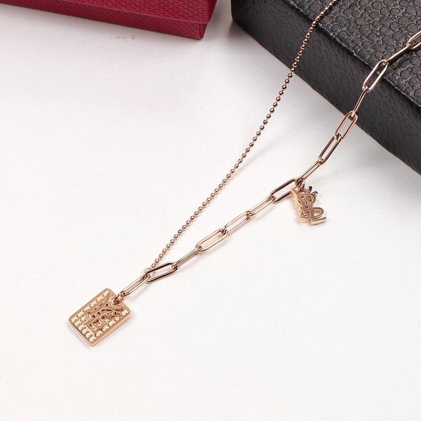 pendant necklaces letter necklace titanium steel circle queen short chain, Silver
pendant necklaces letter necklace titanium steel circle queen short chain, Silver