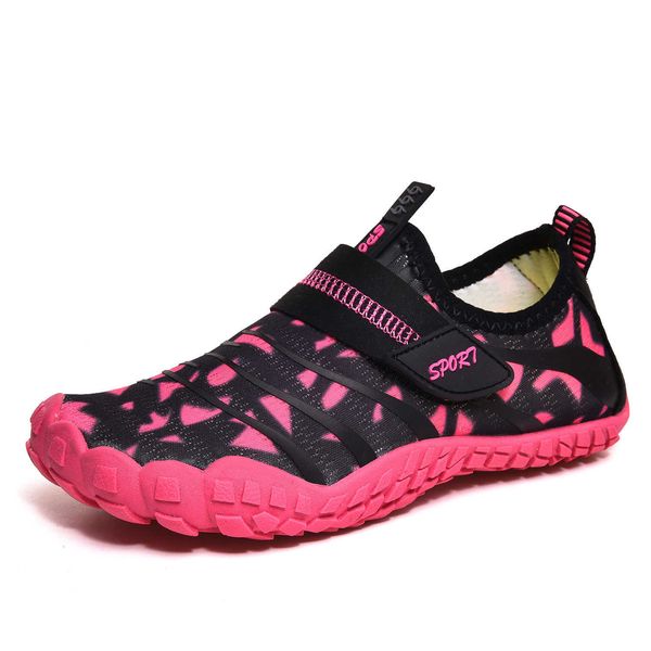 children aqua shoes summer water shoes lightweight non-slip sport mesh solid color sneaker kids boys girls beach shoes sneaker x0703, Black;red
children aqua shoes summer water shoes lightweight non-slip sport mesh solid color sneaker kids boys girls beach shoes sneaker x0703, Black;red