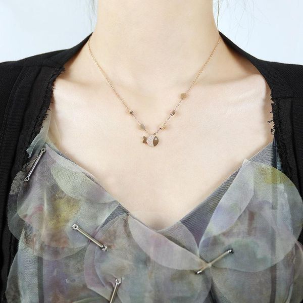 pendant necklaces korean east gate fashion love necklace female stainless steel versatile small fish clavicle chain, Silver
pendant necklaces korean east gate fashion love necklace female stainless steel versatile small fish clavicle chain, Silver