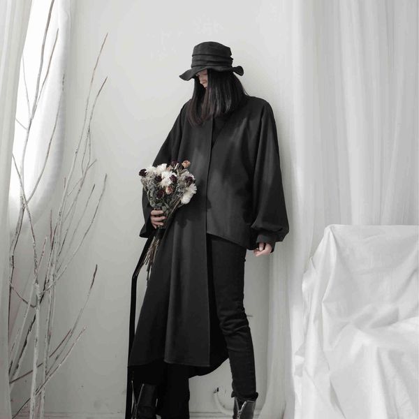 wool Irregular long coat from neckline v collar of breasted trench double the black color in fashion
wool Irregular long coat from neckline v collar of breasted trench double the black color in fashion
