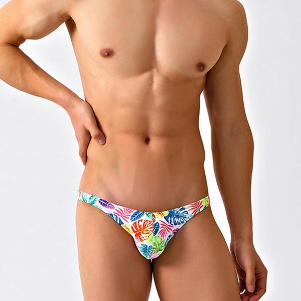 men's swimwear tight low waist narrow side men 2021 swim briefs bikinis swimsuits sports surf beach shorts small size
men's swimwear tight low waist narrow side men 2021 swim briefs bikinis swimsuits sports surf beach shorts small size