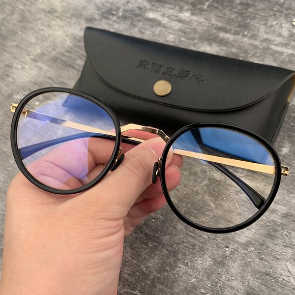 alalei round ultra light elastic myopia wear pure titanium personality large face spectacle frame for men, White;black
alalei round ultra light elastic myopia wear pure titanium personality large face spectacle frame for men, White;black