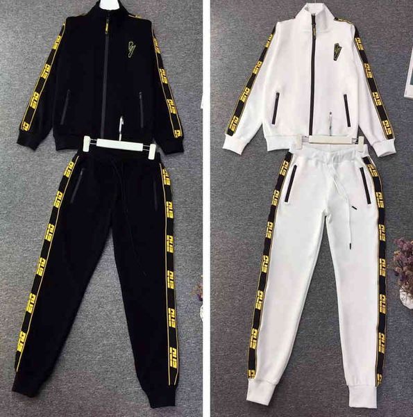 2022 factory wholesale new autumn cotton leisure sports suit women's cardigan stand collar fashion two piece set large european fashion, Black
2022 factory wholesale new autumn cotton leisure sports suit women's cardigan stand collar fashion two piece set large european fashion, Black