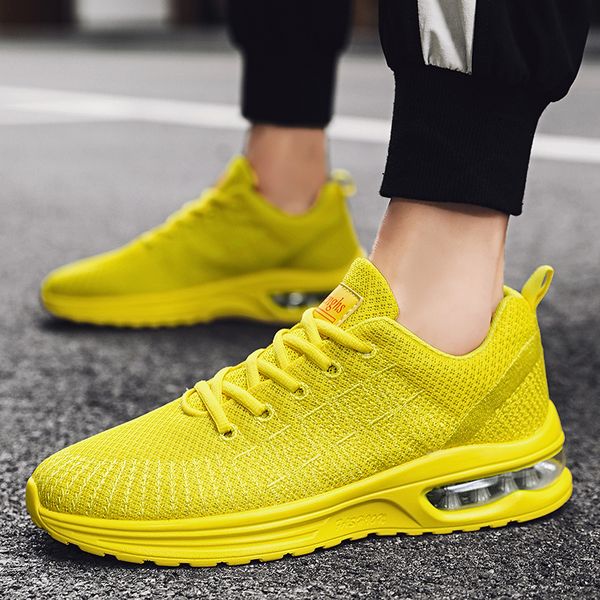 men sports shoes hard-wearing light menwalking shoes lace-up thick bottom men sneakers breathable high quality
men sports shoes hard-wearing light menwalking shoes lace-up thick bottom men sneakers breathable high quality