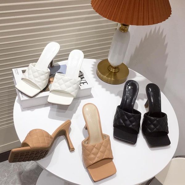 plaid embroider heel slippers women dress summer shoes square toe slides slip on brand design female 2021 plus size 35-42, Black
plaid embroider heel slippers women dress summer shoes square toe slides slip on brand design female 2021 plus size 35-42, Black