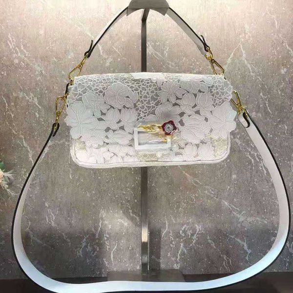 designer luxury bag baguette handbag crossbody bags patent leather embroidery flower lace design hand shoulder bag fashi women's leathe, Red;black
designer luxury bag baguette handbag crossbody bags patent leather embroidery flower lace design hand shoulder bag fashi women's leathe, Red;black