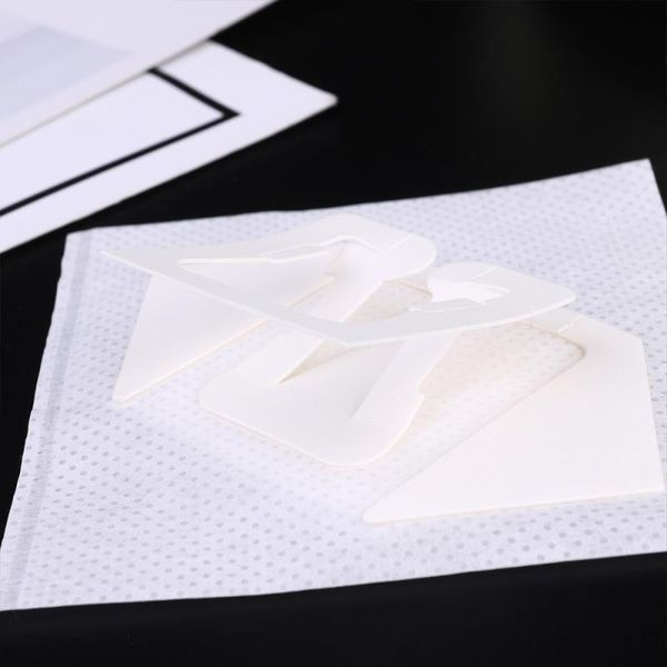 coffee filters 20pcs drip filter pour-over bag hanging ear portable home office paper heatproof (white)
coffee filters 20pcs drip filter pour-over bag hanging ear portable home office paper heatproof (white)