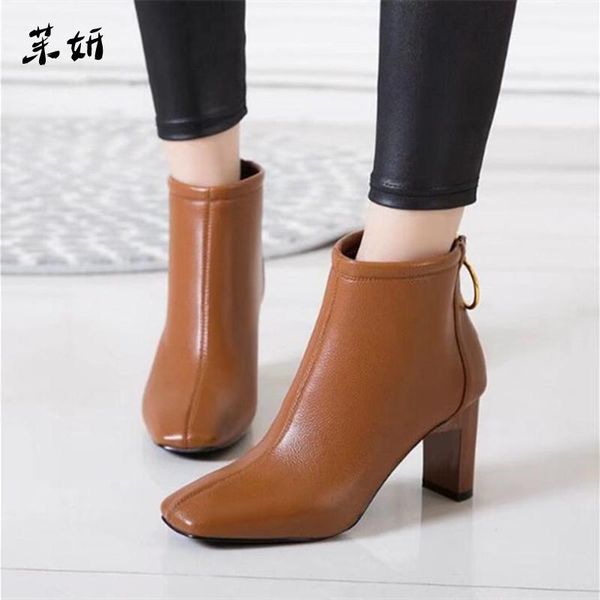 boots winter ankle women shoes woman fashion square toe retro booties 2021 short fur warm x525, Black
boots winter ankle women shoes woman fashion square toe retro booties 2021 short fur warm x525, Black