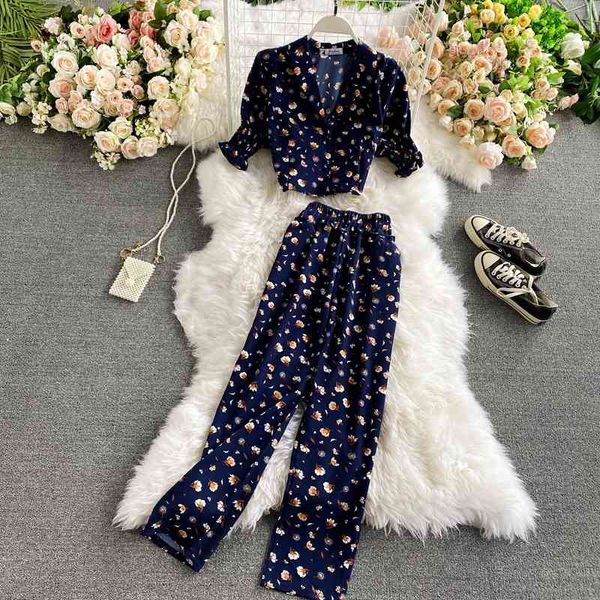 women's two piece pants summer v-neck short-sleeved floral blouse women two piece sets chiffon elastic waist wide-leg pants t, White
women's two piece pants summer v-neck short-sleeved floral blouse women two piece sets chiffon elastic waist wide-leg pants t, White