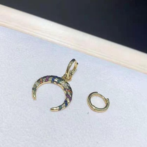 2pairs/lot women's style asymmetric crescent shaped earrings gold colorful cz hoop & huggie, Golden;silver
2pairs/lot women's style asymmetric crescent shaped earrings gold colorful cz hoop & huggie, Golden;silver