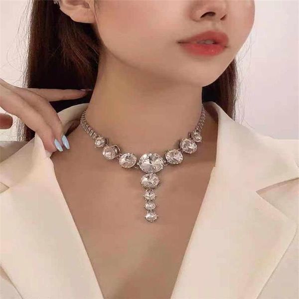 pendant necklaces women's banquet bohemian style clavicle zircon necklace large crystal temperament beam fashion jewelry, Silver
pendant necklaces women's banquet bohemian style clavicle zircon necklace large crystal temperament beam fashion jewelry, Silver