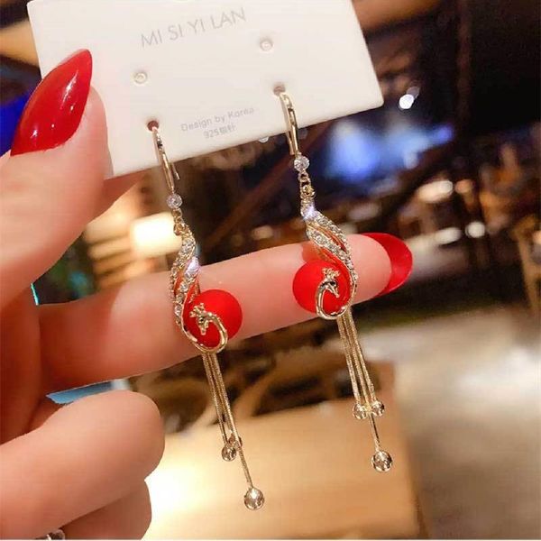 chinese style pearl long earrings female 2021 high-end bridal temperament tassel red stud, Golden;silver
chinese style pearl long earrings female 2021 high-end bridal temperament tassel red stud, Golden;silver
