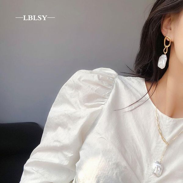 pendant necklaces 2021 sense of superiority gold chain pearl necklace jewelry sets bridal for women elegant party gift fashion costume, Silver
pendant necklaces 2021 sense of superiority gold chain pearl necklace jewelry sets bridal for women elegant party gift fashion costume, Silver