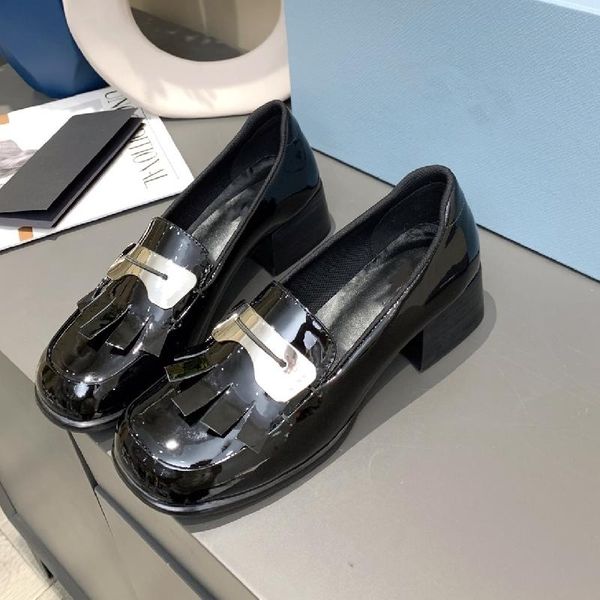 spring women shoes classic black laofers ladies tassel shallow soft low heel female casual square toe fashion dress
spring women shoes classic black laofers ladies tassel shallow soft low heel female casual square toe fashion dress