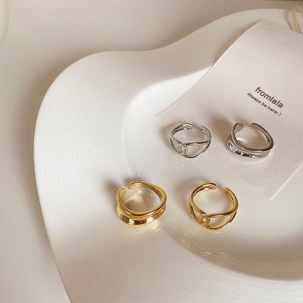 korean fashion irregular interlaced metal ring set for women concave convex width open finger simple personality wild rings 2021 cluster, Golden;silver
korean fashion irregular interlaced metal ring set for women concave convex width open finger simple personality wild rings 2021 cluster, Golden;silver