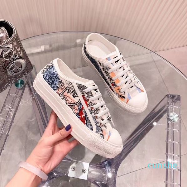 designer boots casual shoes classic ladies sneakers black and white houndstooth embroidery gray low-sandals
designer boots casual shoes classic ladies sneakers black and white houndstooth embroidery gray low-sandals