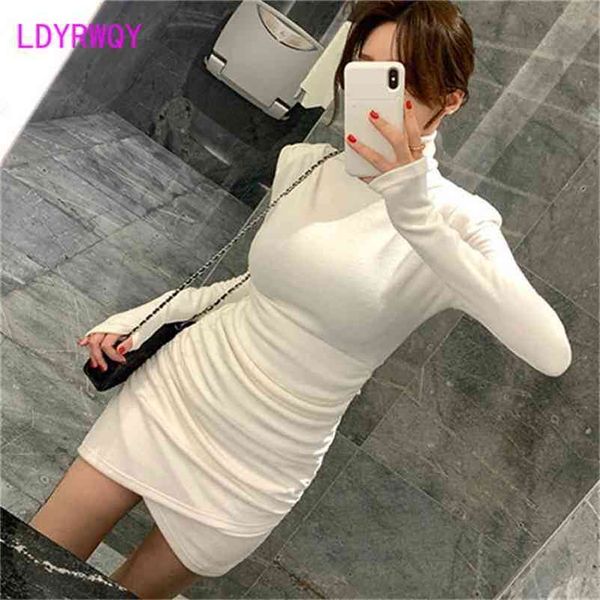 south korea dongdaemun women's semi-high collar slim stretch cotton bag hip thickening bottoming dress 210603, Black;gray
south korea dongdaemun women's semi-high collar slim stretch cotton bag hip thickening bottoming dress 210603, Black;gray