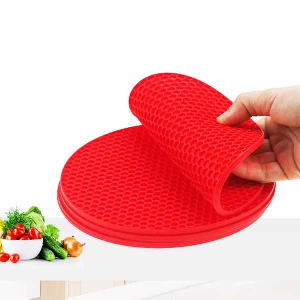 honeycomb silica gel mat round solid color heat insulation dining table cup with screw cover
honeycomb silica gel mat round solid color heat insulation dining table cup with screw cover
