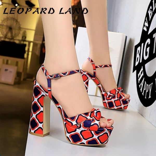 dress shoes leopard land 12cm satin floral color matching women's shoe super high heel waterproof fish head with a word women sandals d, Black
dress shoes leopard land 12cm satin floral color matching women's shoe super high heel waterproof fish head with a word women sandals d, Black