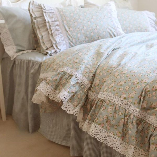 bedding sets european and american korean pastoral small public event lace ruffled cotton set. king size comforter set
bedding sets european and american korean pastoral small public event lace ruffled cotton set. king size comforter set
