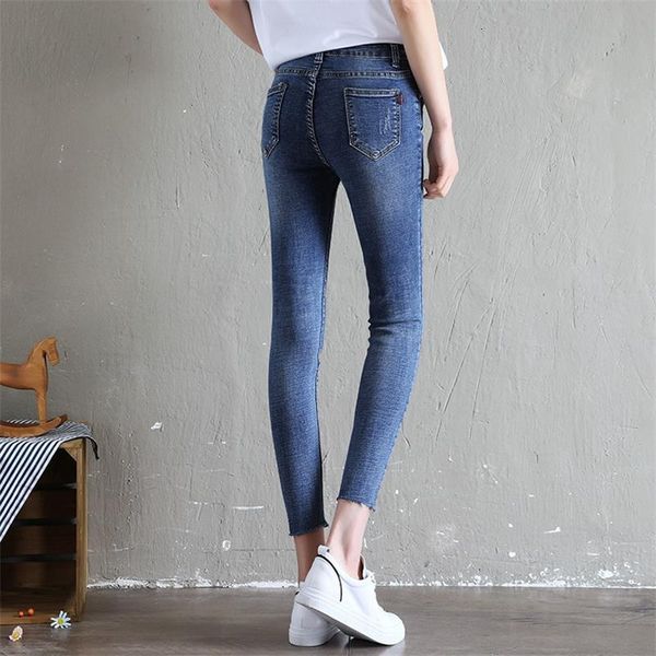 denim capris girls mid waist calf-length cat claw worn out ee casual elastic pencil pants, Blue
denim capris girls mid waist calf-length cat claw worn out ee casual elastic pencil pants, Blue