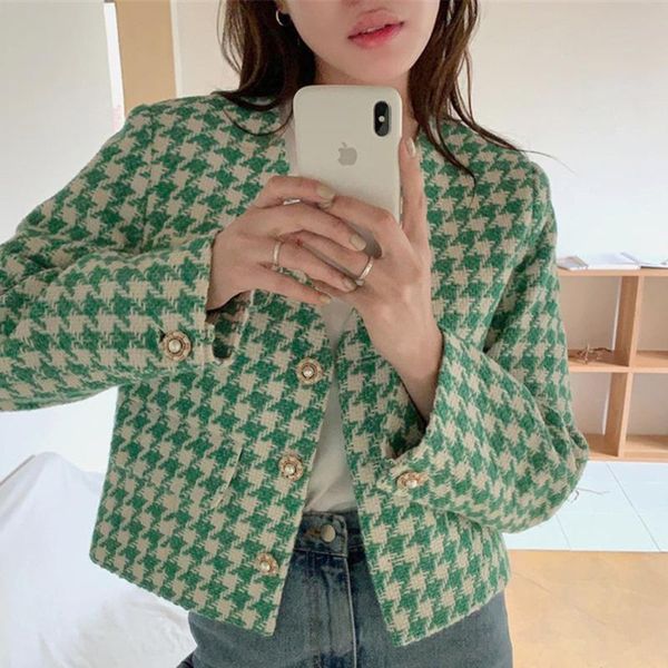 women's jackets houndstooth coat women full sleeve v-neck pearl buckle jacket korean color matching tweed elegant ladies short 2021, Black;brown
women's jackets houndstooth coat women full sleeve v-neck pearl buckle jacket korean color matching tweed elegant ladies short 2021, Black;brown