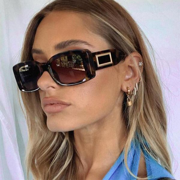 sunglasses vintage square frame fashion brand design leopard sun glasses big women shades summer travel retro oculos, White;black
sunglasses vintage square frame fashion brand design leopard sun glasses big women shades summer travel retro oculos, White;black