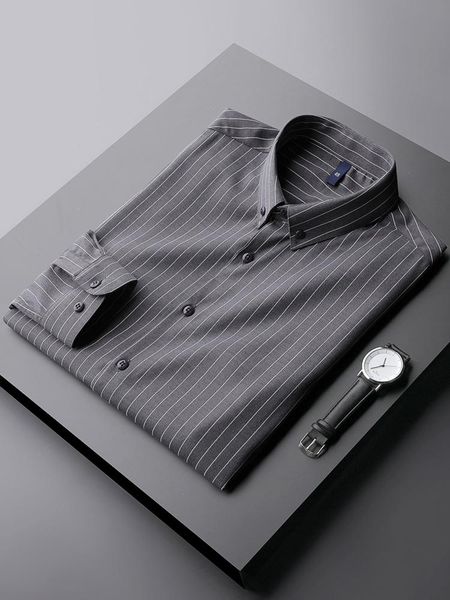 men's casual shirts 2021 spring summer men fashion shirt striped long sleeve slim fit business formal a153, White;black
men's casual shirts 2021 spring summer men fashion shirt striped long sleeve slim fit business formal a153, White;black