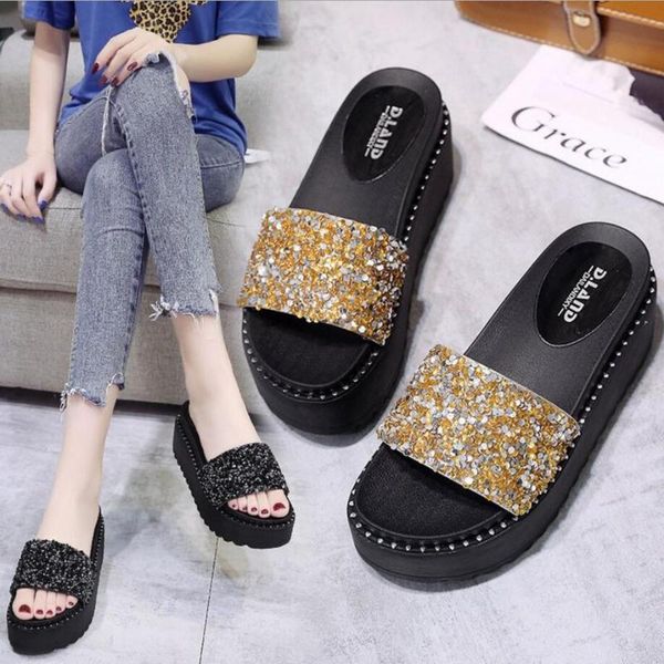 slippers gold/silver glitter platform women metal rivets around thick bottom flip flops ladies bling muffins beach slides y948, Black
slippers gold/silver glitter platform women metal rivets around thick bottom flip flops ladies bling muffins beach slides y948, Black