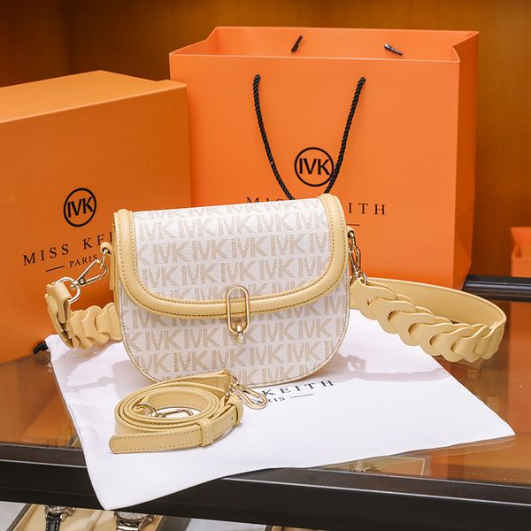 small mk2021 new ins style versatile women's armpit bag saddle single shoulder bag messenger woven belt
small mk2021 new ins style versatile women's armpit bag saddle single shoulder bag messenger woven belt