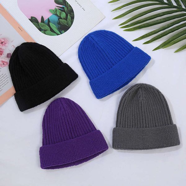 hat autumn and pullover knitted warm windproof thickened wool solid color adult, Blue;gray
hat autumn and pullover knitted warm windproof thickened wool solid color adult, Blue;gray