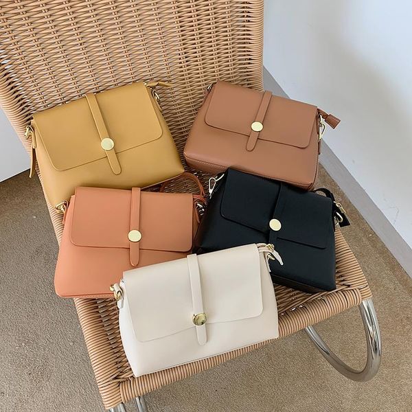 solid color pu leather crossbody bags 2021 designer chains handbag women shoulder luxury female lady messenger bag purse
solid color pu leather crossbody bags 2021 designer chains handbag women shoulder luxury female lady messenger bag purse