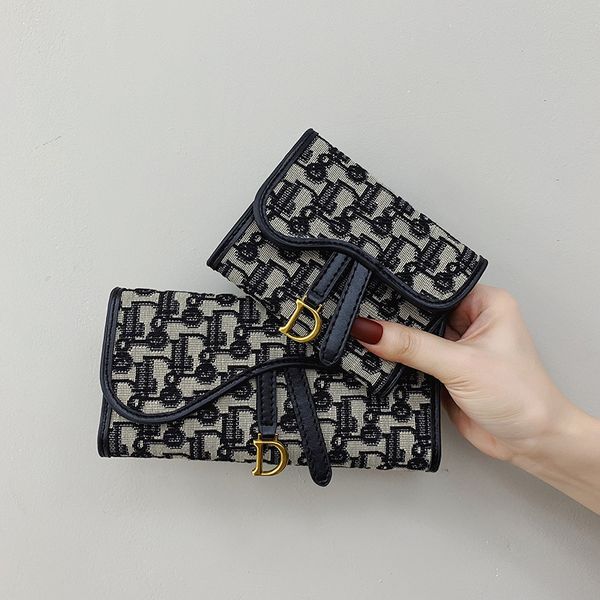 70% off purse women's purse hand new version of female students autumn and wter, Red;black
70% off purse women's purse hand new version of female students autumn and wter, Red;black