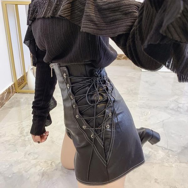 women's shorts whitney wang 2021 autumn fashion streetwear lace up waist pu women short pants, White;black
women's shorts whitney wang 2021 autumn fashion streetwear lace up waist pu women short pants, White;black