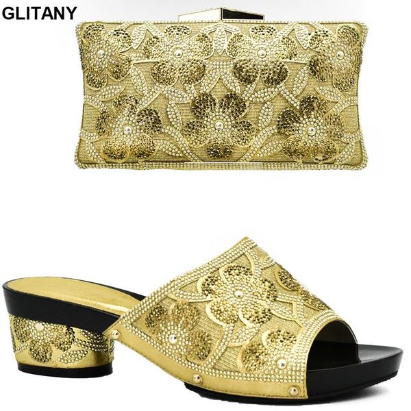 dress shoes gold color italian ladies shoe and bag set decorated with rhinestone matching 2021, Black
dress shoes gold color italian ladies shoe and bag set decorated with rhinestone matching 2021, Black