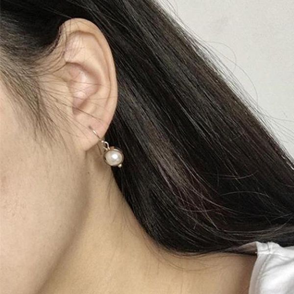 stud metal gold geometric natural pearl earrings fashion female temperament joker for women girl gift, Golden;silver
stud metal gold geometric natural pearl earrings fashion female temperament joker for women girl gift, Golden;silver
