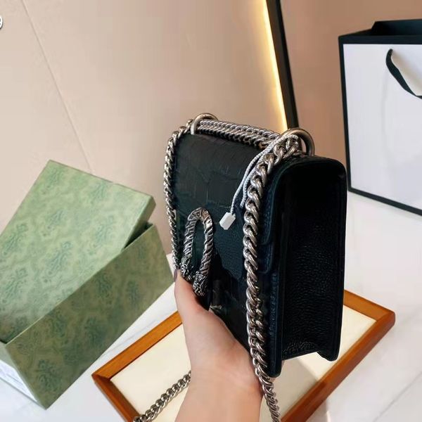 designer designed one shoulder chain messenger bag women's embossed dionysian cowhide quality distribution box
designer designed one shoulder chain messenger bag women's embossed dionysian cowhide quality distribution box
