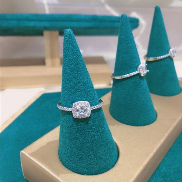 cluster rings korean square plated 18k platinum one zircon women's ring gifes sterling silver s925 jewelry trend fashion accessories, Golden;silver
cluster rings korean square plated 18k platinum one zircon women's ring gifes sterling silver s925 jewelry trend fashion accessories, Golden;silver