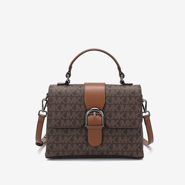 popular portable necessities bag foreign style 2021 new fashion leather hand versatile messenger
popular portable necessities bag foreign style 2021 new fashion leather hand versatile messenger