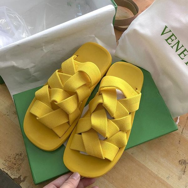 slippers 2021 beach shoes flat slipers women slides fashion low platform sabot luxury rubber pu cotton fabric basic cas, Black
slippers 2021 beach shoes flat slipers women slides fashion low platform sabot luxury rubber pu cotton fabric basic cas, Black