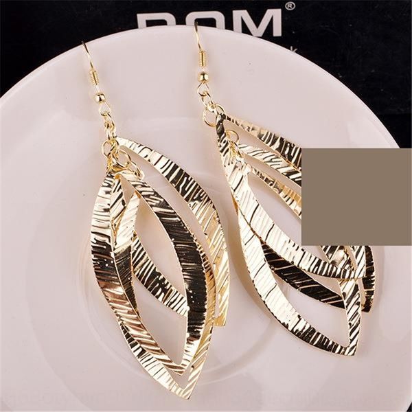kuk palace exaggerated and stud spiral wreath nightclub star's same yiwu palace exaggerated and earrings spiral wreath nightclub star&#, Golden;silver
kuk palace exaggerated and stud spiral wreath nightclub star's same yiwu palace exaggerated and earrings spiral wreath nightclub star&#, Golden;silver