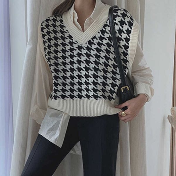 women's sweaters houndstooth wool knitted vest autumn loose korean outdoor soft warm sweater waistcoat o43p, White;black
women's sweaters houndstooth wool knitted vest autumn loose korean outdoor soft warm sweater waistcoat o43p, White;black