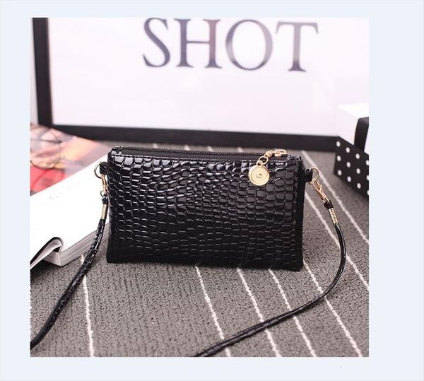 women shoulder bags fashion mini bag alligator small messenger crossbody ladies zipper handbags, Red;black
women shoulder bags fashion mini bag alligator small messenger crossbody ladies zipper handbags, Red;black