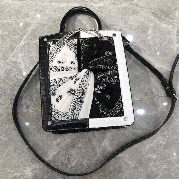 evening bags fashion casual style stitching pattern black and white handbags ladies luxury
evening bags fashion casual style stitching pattern black and white handbags ladies luxury