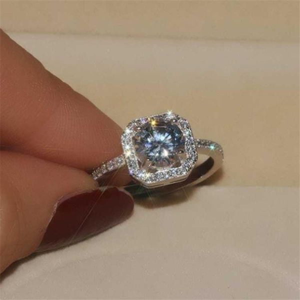 cluster rings 100% 925 sterling silver fl diamond ring jewelry temperament bague or jaune bizuteria for women gemstone, Golden;silver 
cluster rings 100% 925 sterling silver fl diamond ring jewelry temperament bague or jaune bizuteria for women gemstone, Golden;silver