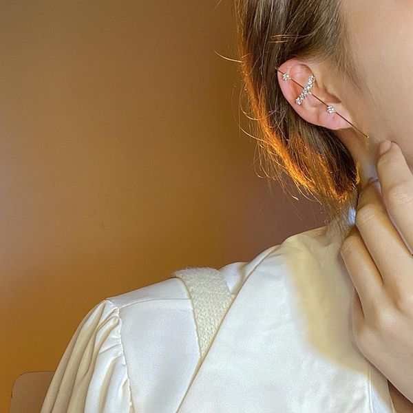 hoop & huggie ins elegant high-grade puncture earrings niche exquisite light luxury zircon ear clip 2021, Golden;silver
hoop & huggie ins elegant high-grade puncture earrings niche exquisite light luxury zircon ear clip 2021, Golden;silver