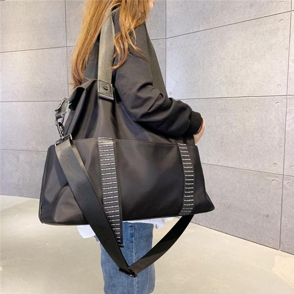 evening bags luxury women's large travel totes black ladies handle bag female one-shoulder handbag weekend crossbody messenger
evening bags luxury women's large travel totes black ladies handle bag female one-shoulder handbag weekend crossbody messenger