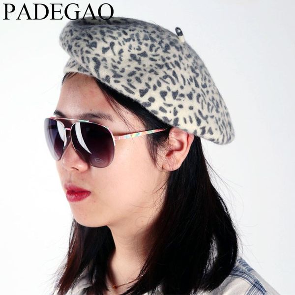 berets lady hat for winter knitted wool hats with lining 2021 beret cap women 2 color, Blue;gray
berets lady hat for winter knitted wool hats with lining 2021 beret cap women 2 color, Blue;gray